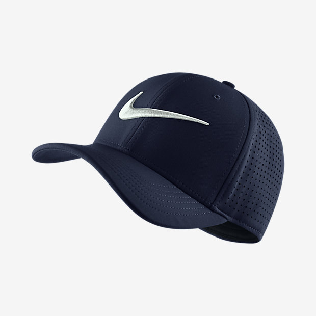 Темно-синяя бейсболка Nike